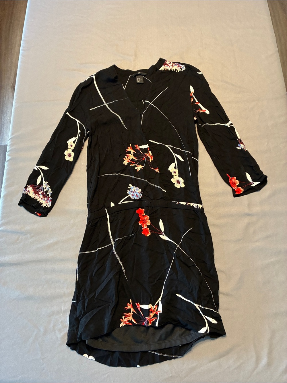 H&M Black Floral High-Low V-Neck Dress - Picture 1 of 3